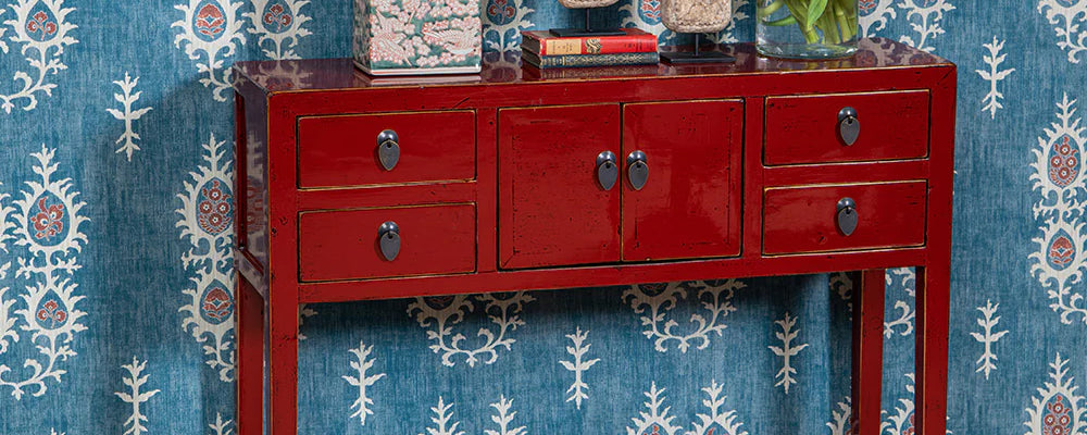 The Timeless Elegance of Chinese Console Tables: Versatility Meets Beauty Image